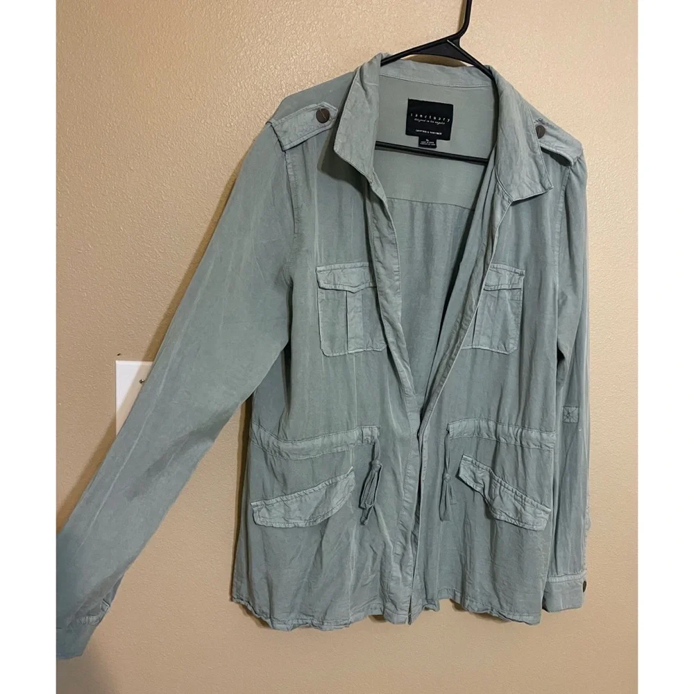 Jacket - Picture 2 of 6